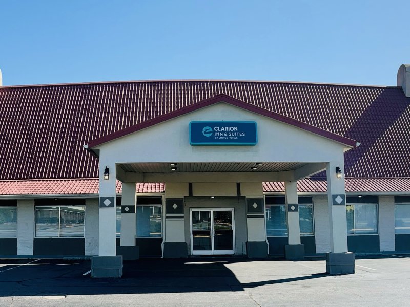 Clarion Inn and Suites Lumberton